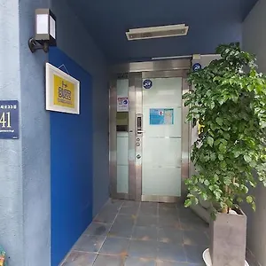 Buzz 招待所